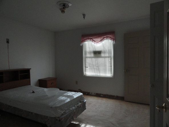 1358 Rolling Acres Rd, New Cumberland, WV 26047